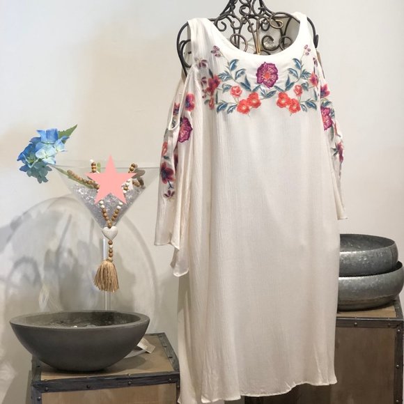 Swing Dress UMGEE , A-Line, Cold Shoulder, Embroidered - Picture 14 of 14